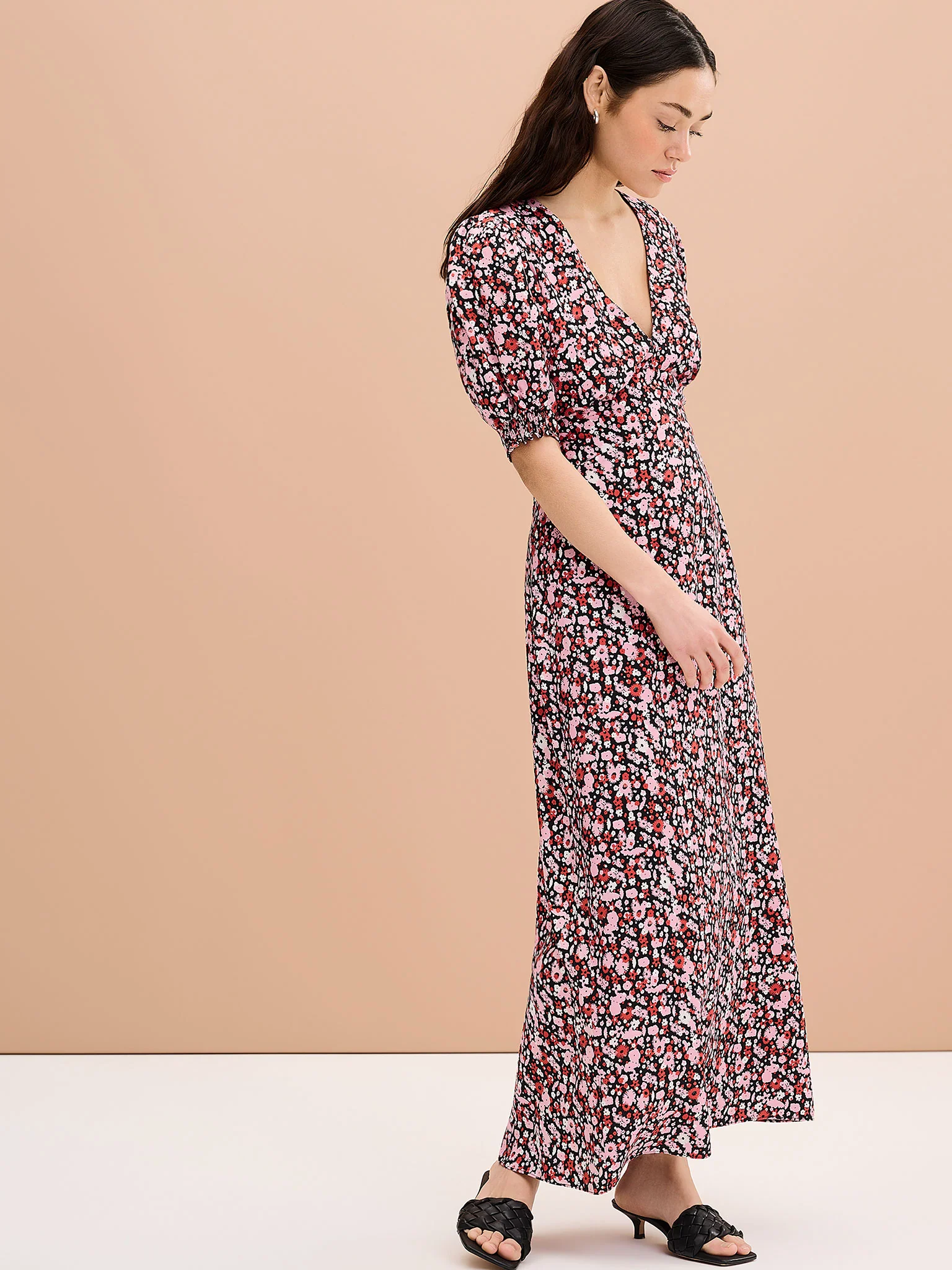 Claudette Dress in Ditsy Floral Print - Image 2