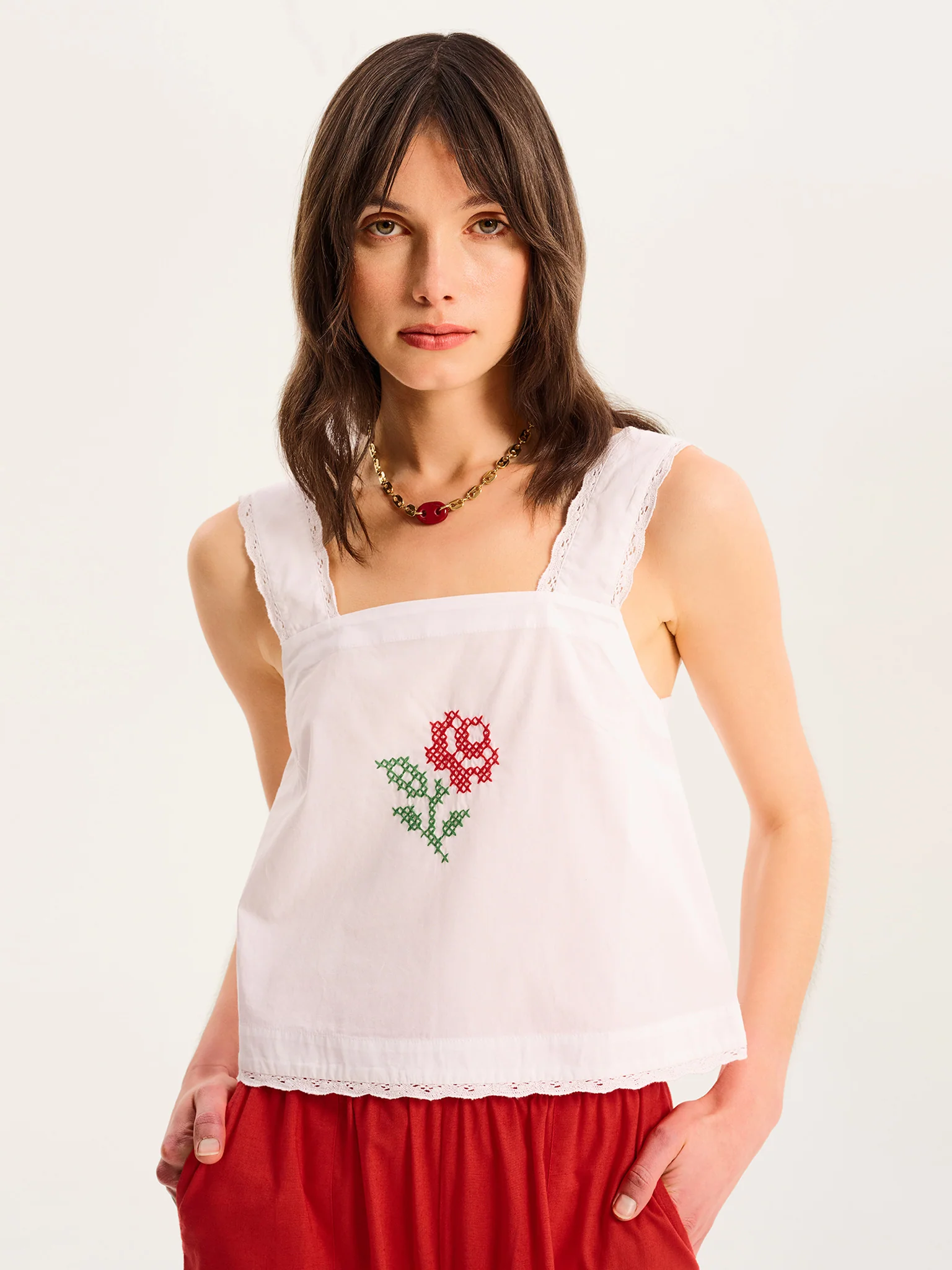 Elinda Top in White - Image 3