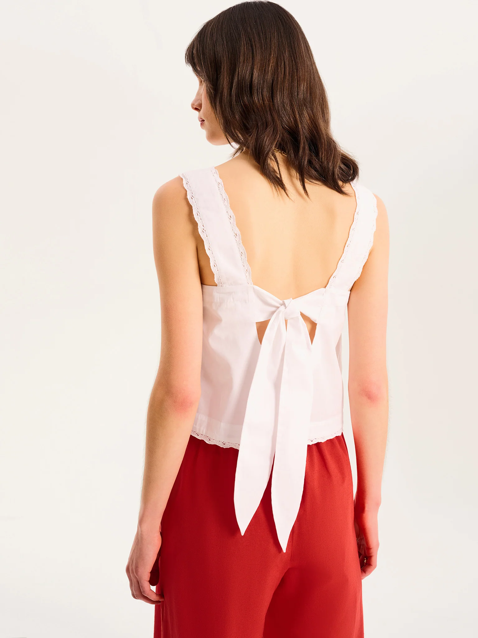 Elinda Top in White - Image 5