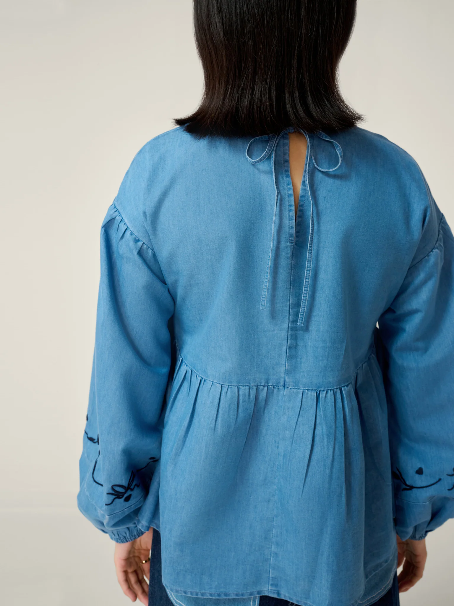 Elma Blouse in Chambray - Image 3