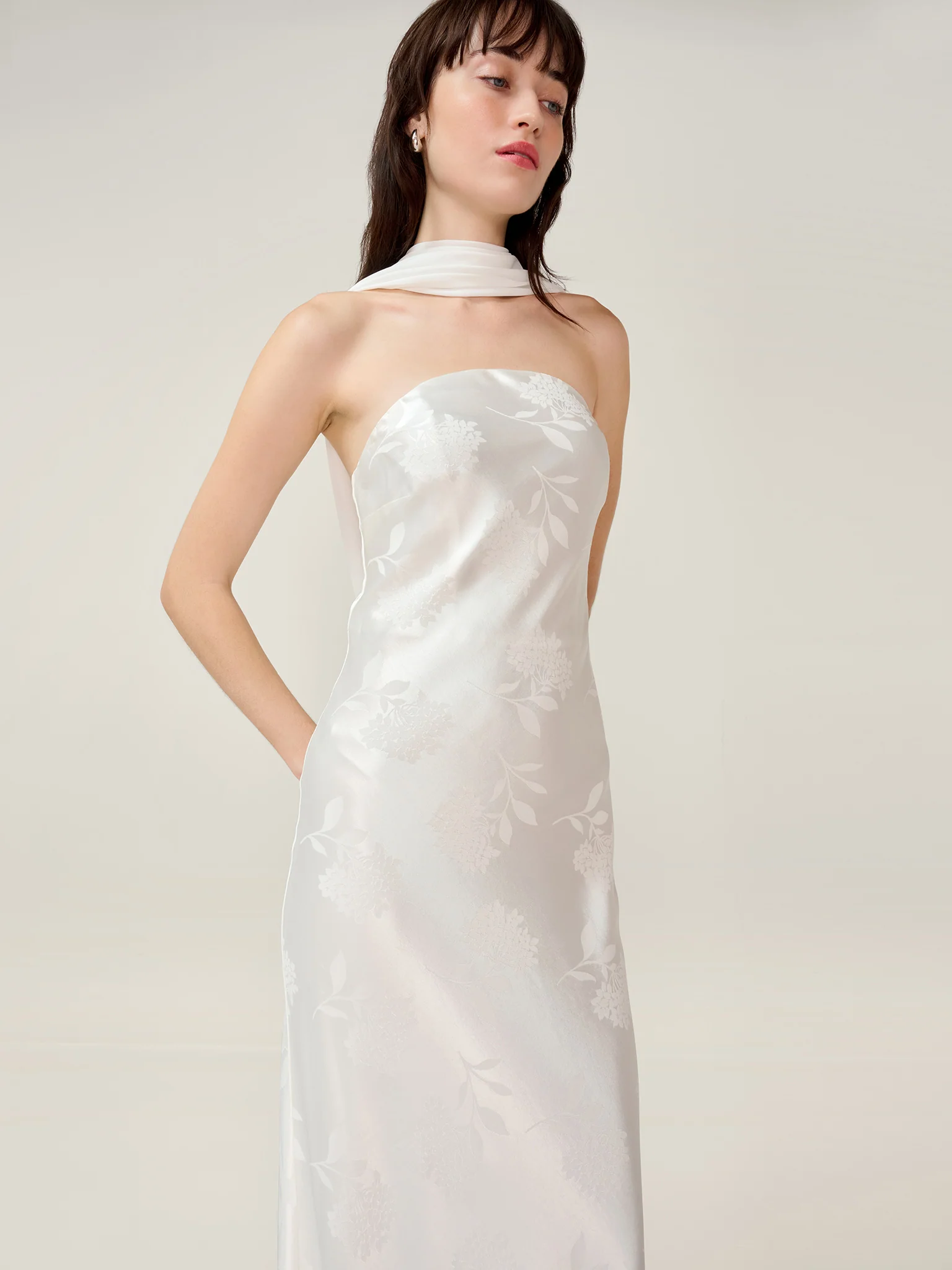 Faith Jacquard Dress in Ivory - Image 4