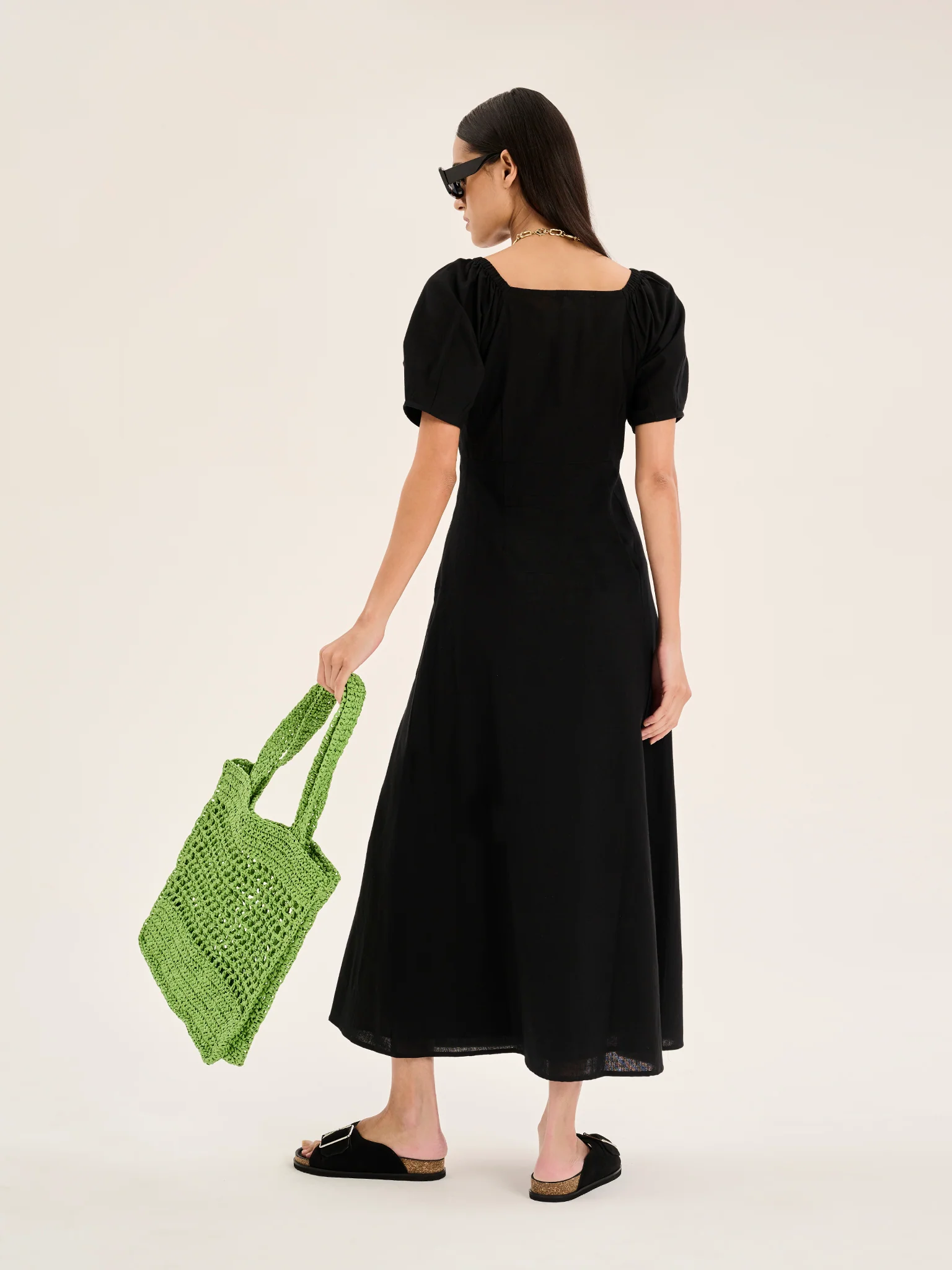 London Linen Bow Detail Midi Dress in Black - Image 3