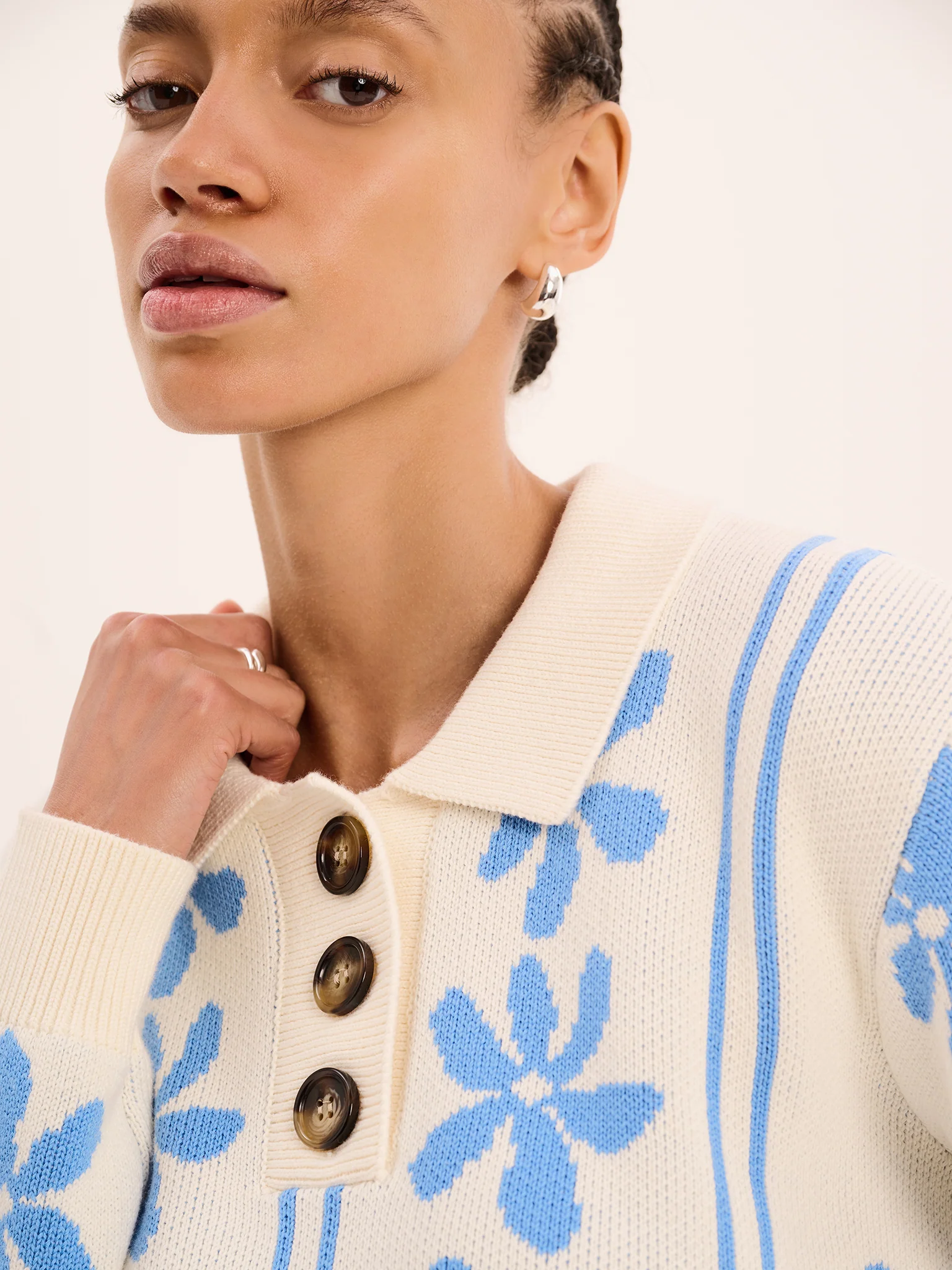 Loren Jumper in Blue and Cream - Image 5