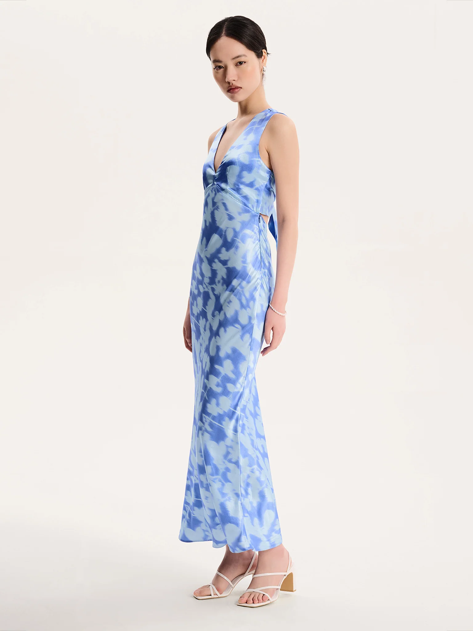 Nova Dress in Blurred Floral - Image 3