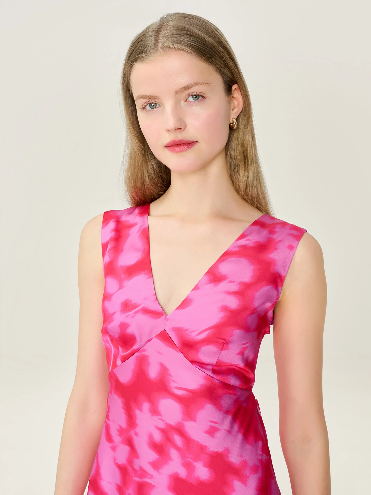 Nova Dress in Blurred Floral Magenta - Image 6