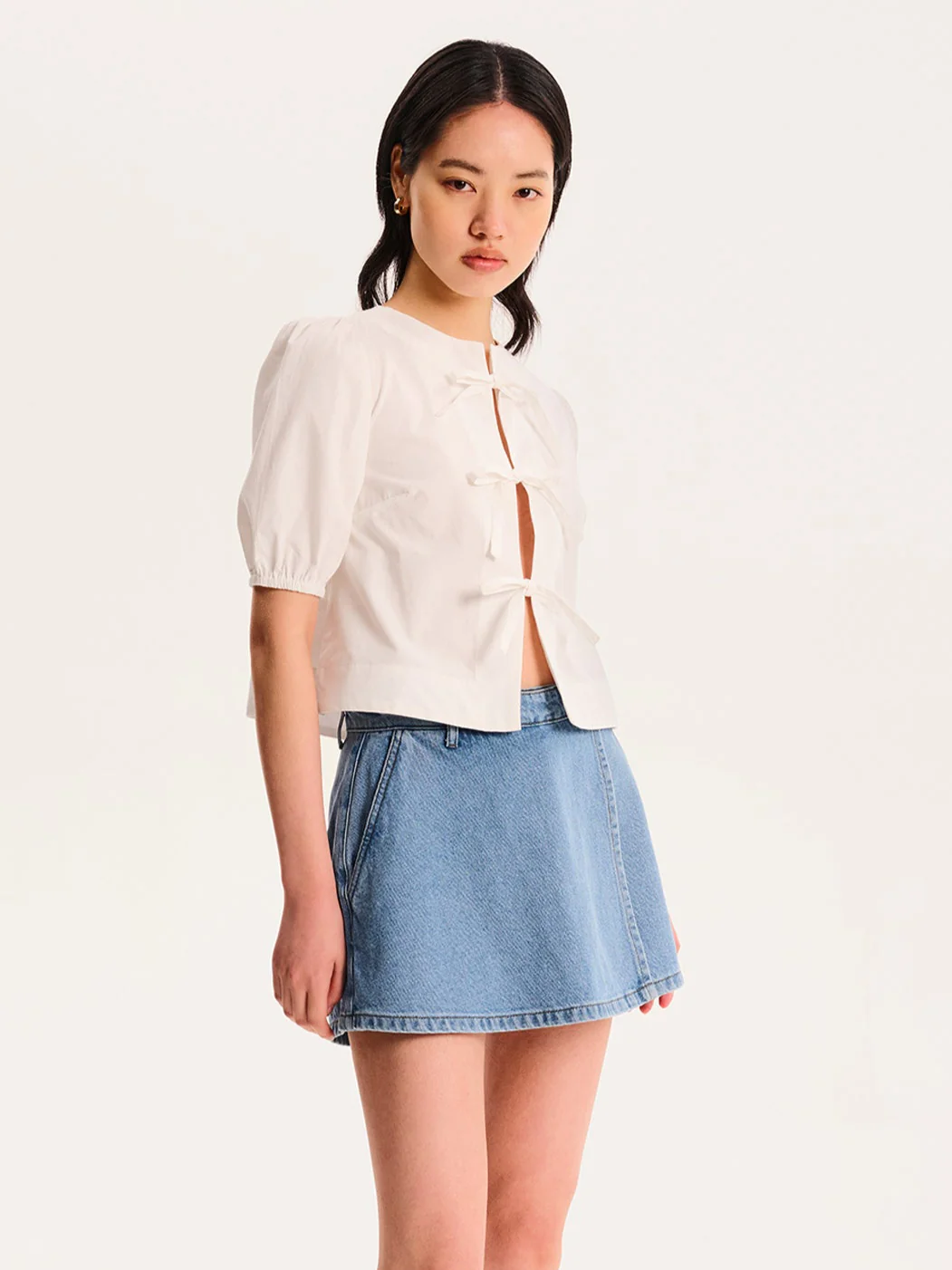 Parker Short in Light Wash - Image 2