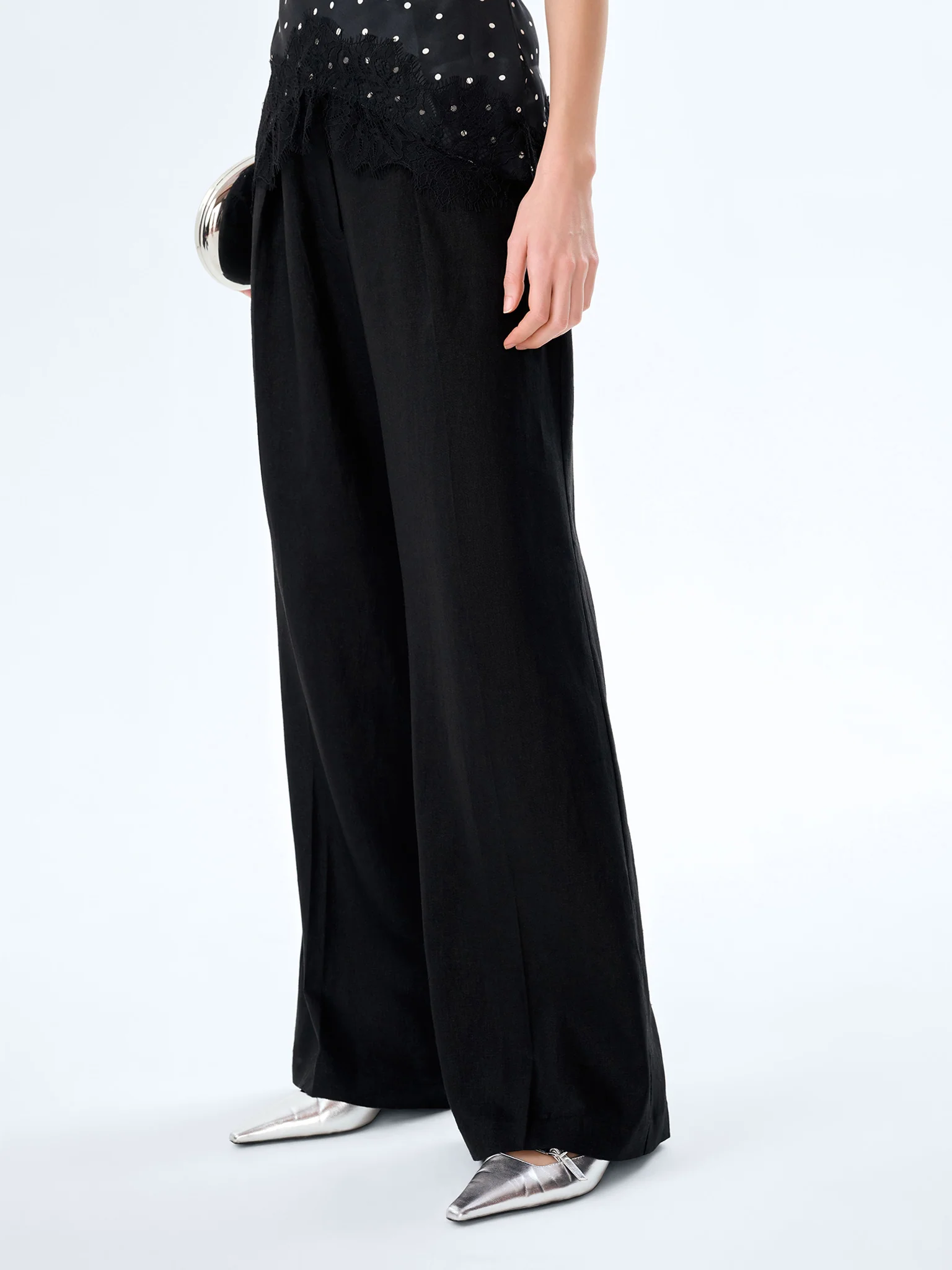 Pearl Trouser in Black - Image 3