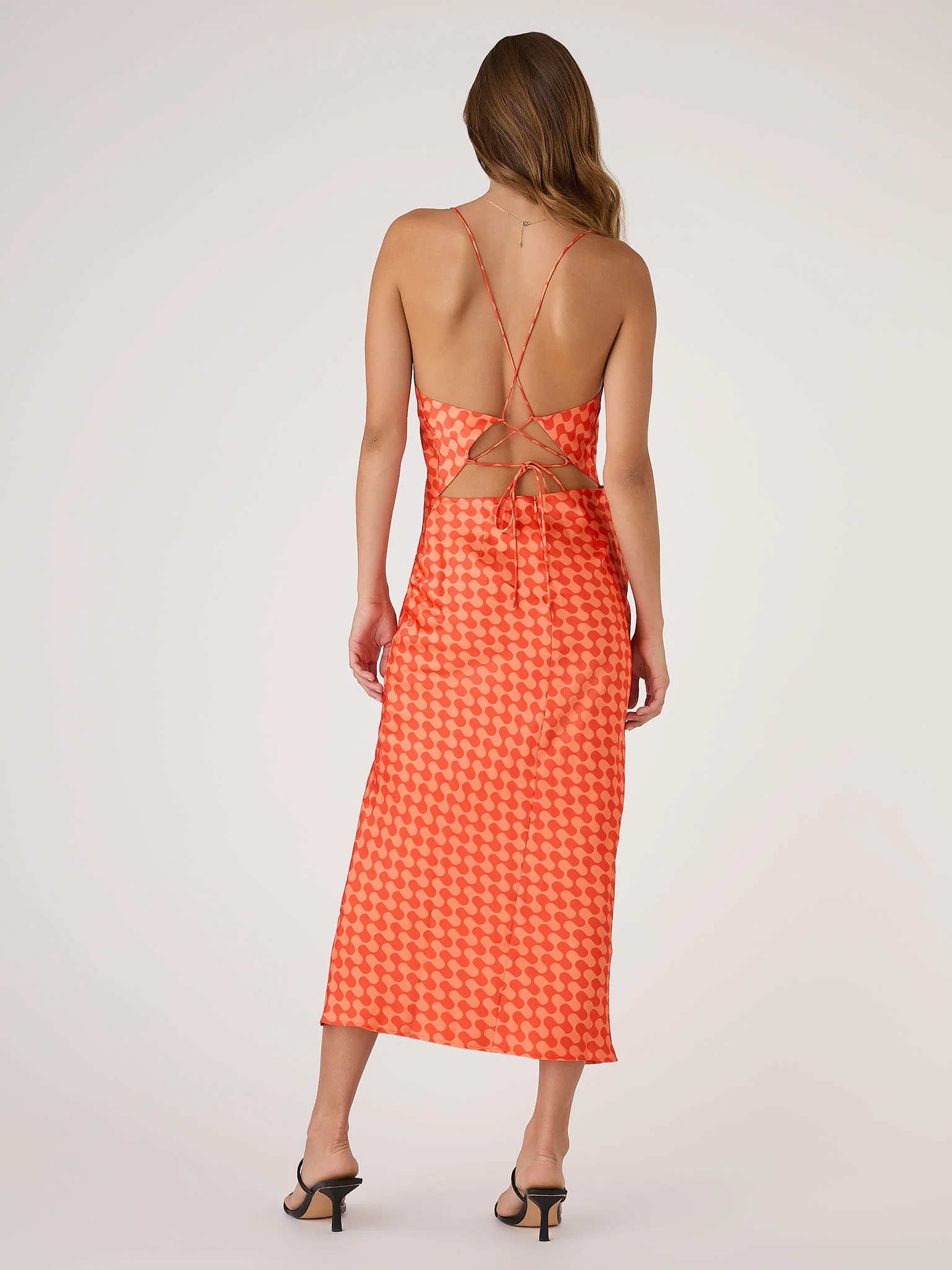 Riviera Midi Dress in Wavy Orange Print - Image 3