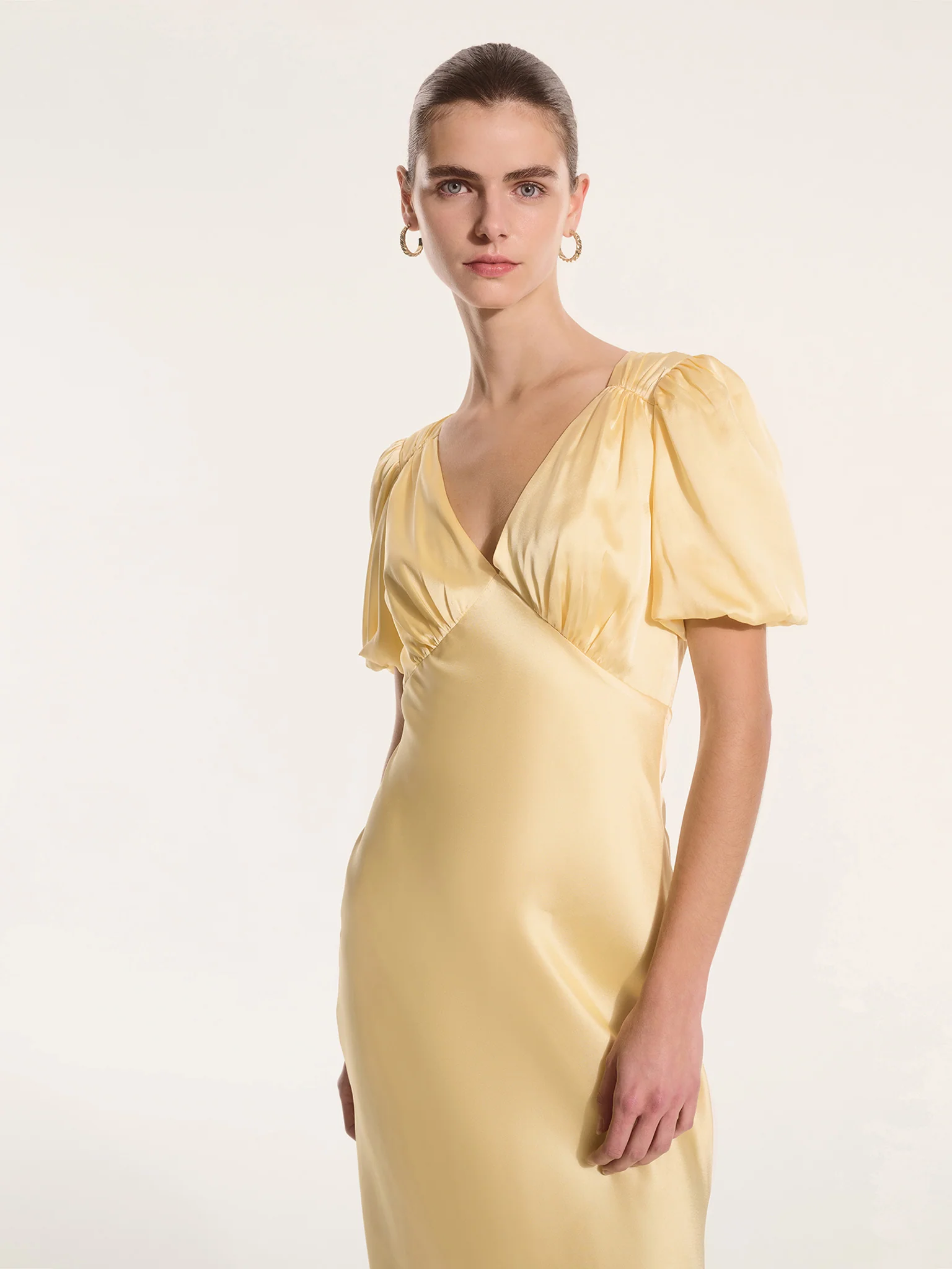 Rosie Dress in Vintage Yellow - Image 4