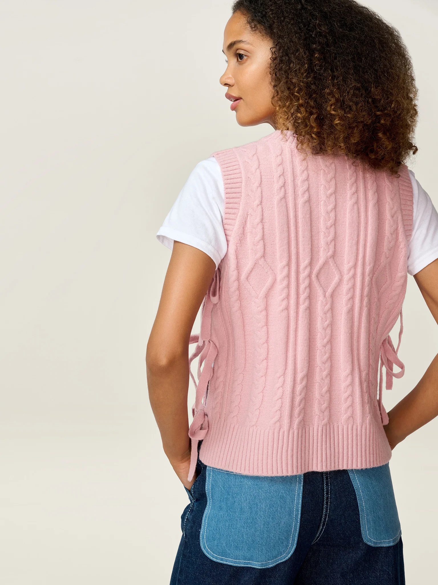 Rufus Cable Bow Side Vest in Light Pink - Image 5