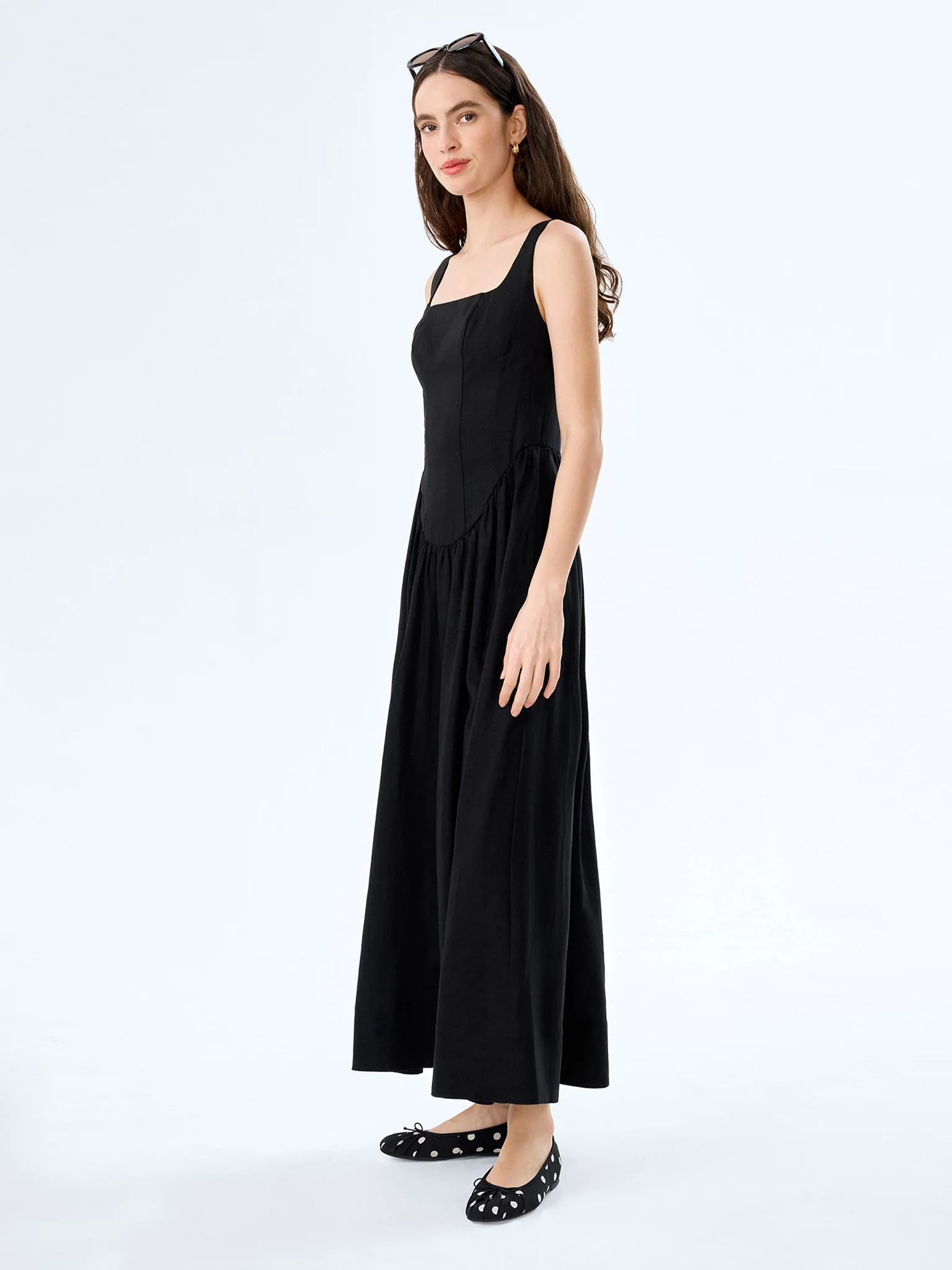 Suri Dress in Black - Image 2